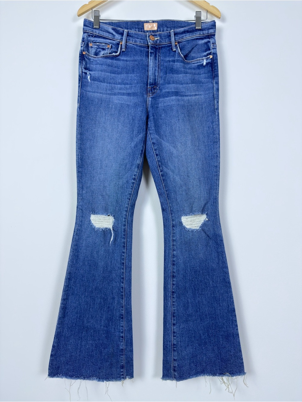 MOTHER The Weekender Fray Jeans Women’s 28 Blue Flare Distressed Raw Hem USA